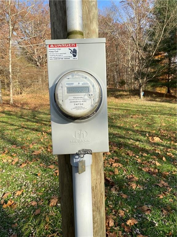 7005 S Hamilton Creek Rd, Columbus, IN 47201 - photo 6