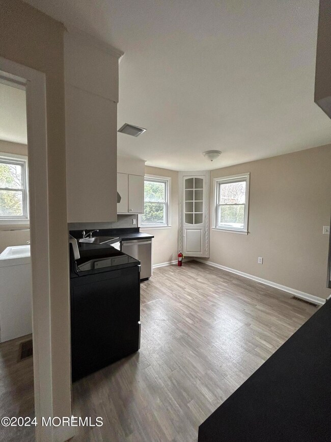 29 2nd St unit A, Rumson, NJ 07760 - photo 5