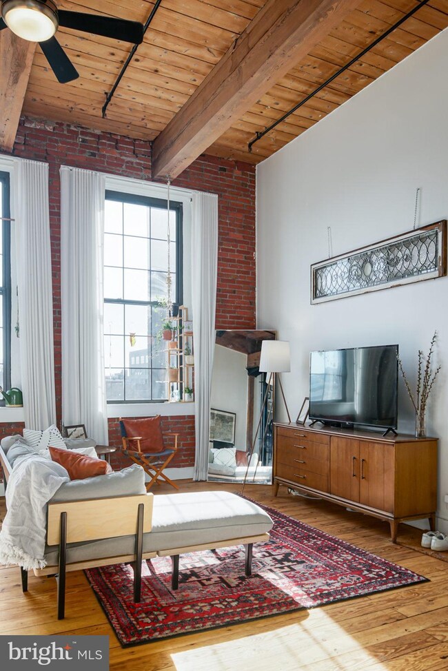 309 N 13th St unit 505, Philadelphia, PA 19107 - photo 3