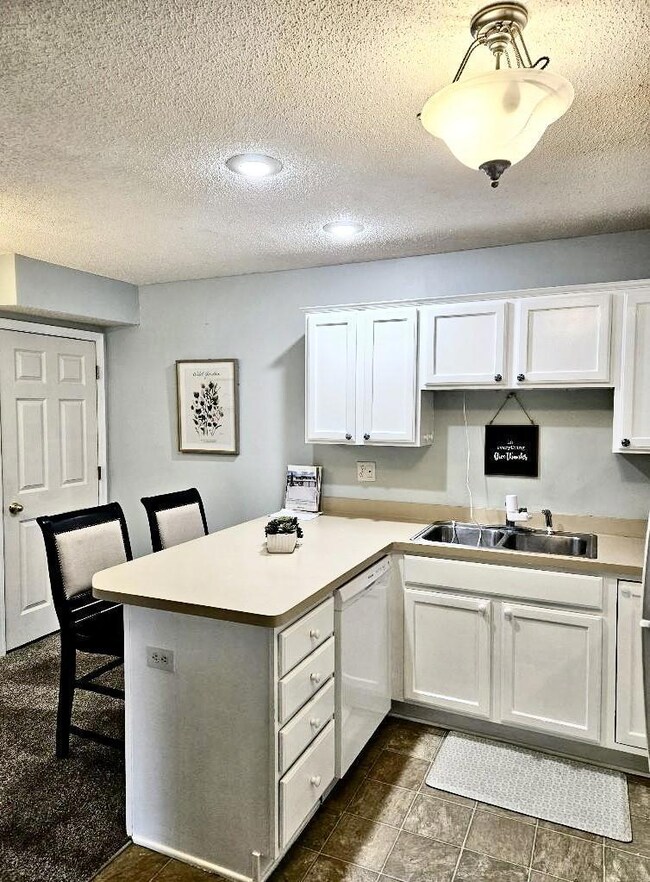 Bright and clean cabinets.  Some have pull outs too