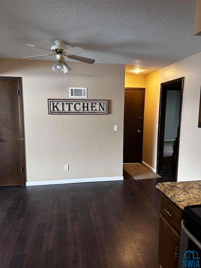 3003 Viking Dr, Sioux City, IA 51104 - photo 2