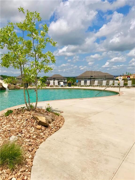 10719 W 171st Terrace, Overland Park, KS 66221 - photo 7