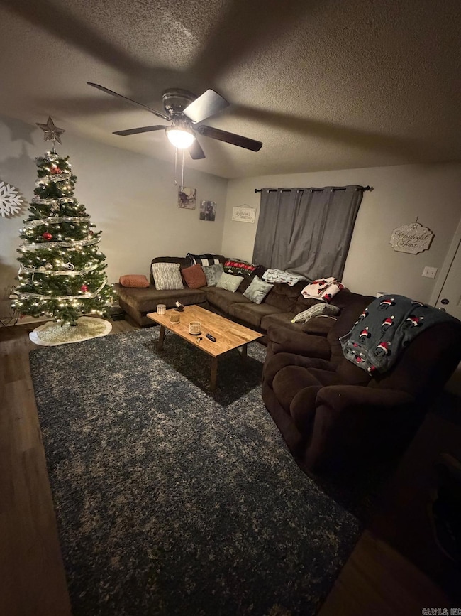 905 W Center Ave, Searcy, AR 72143 - photo 2