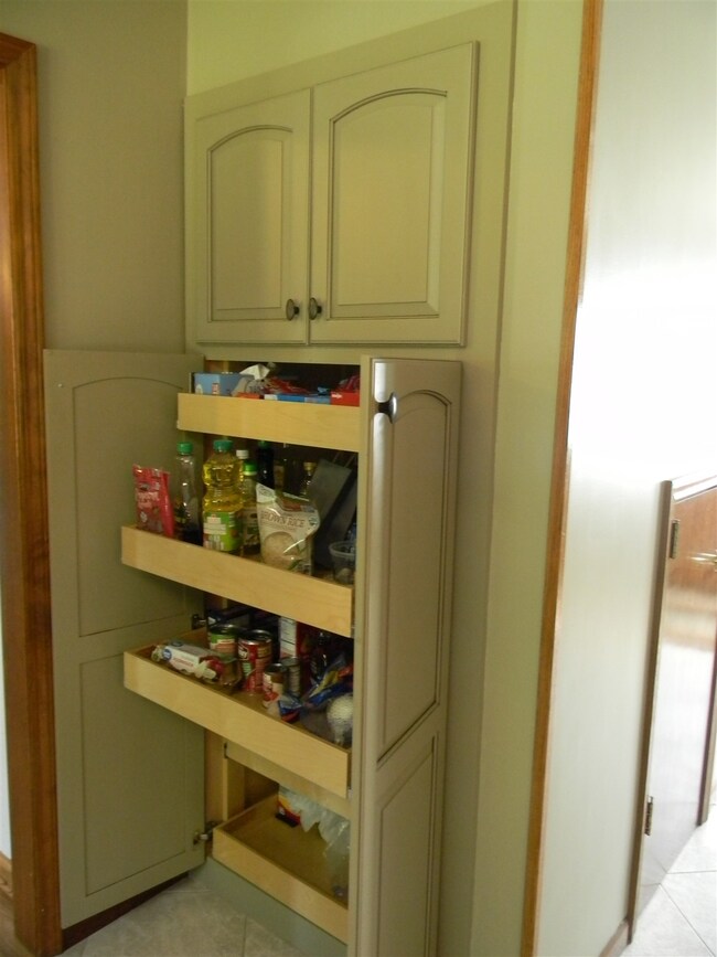 483 S 700 E, Greentown, IN 46936 - photo 4