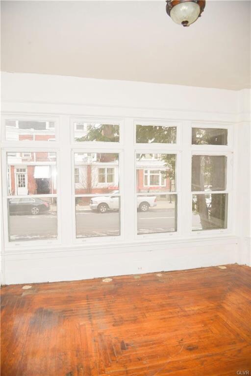 1344 W Linden St unit 1st Floor, Allentown, PA 18102 - photo 3