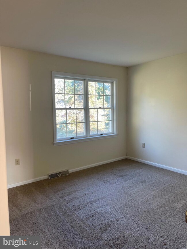 170 S Lime St unit . 1, Quarryville, PA 17566 - photo 5