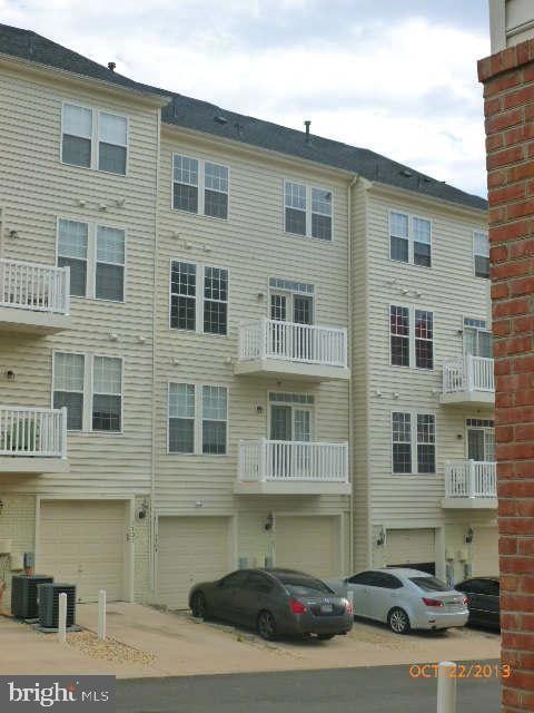 2707 Sheffield Hill Way, Woodbridge, VA 22191 - photo 2