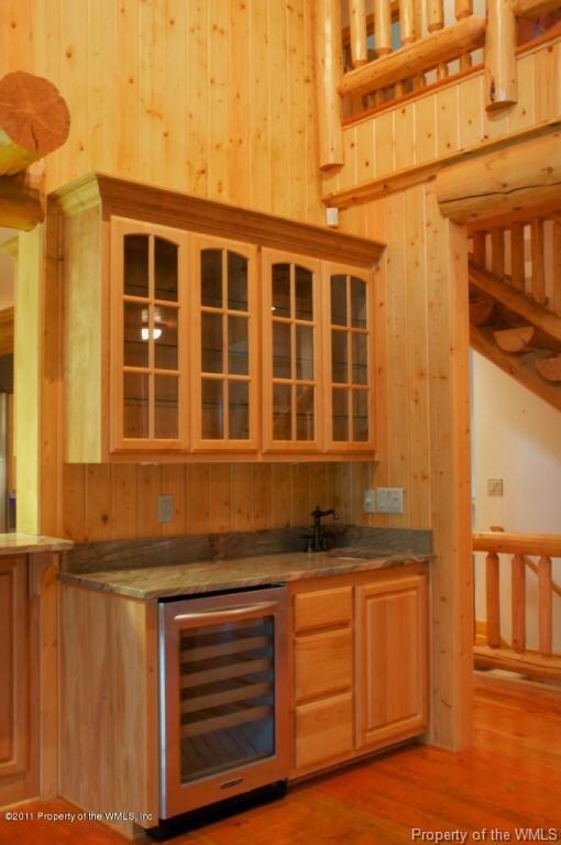 Wet bar