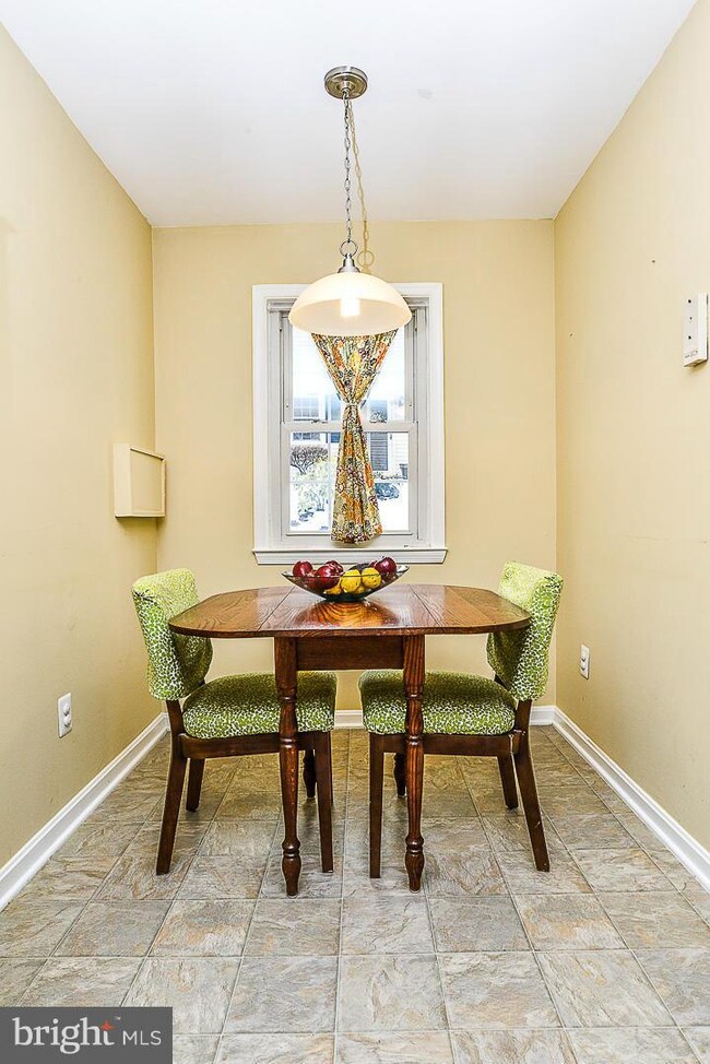 6118 Old Landing Way unit 69, Burke, VA 22015 - photo 6