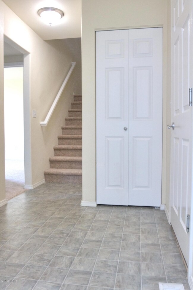 Entry to Stairs