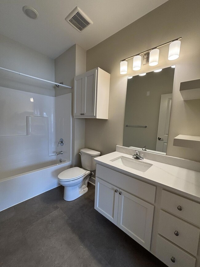 2100 Corona Rd unit 204, Columbia, MO 65203 - photo 5