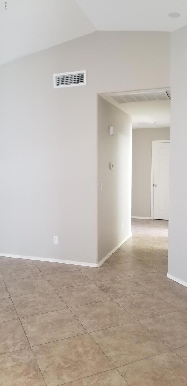 6629 W Yuma St unit VI, Phoenix, AZ 85043 - photo 3