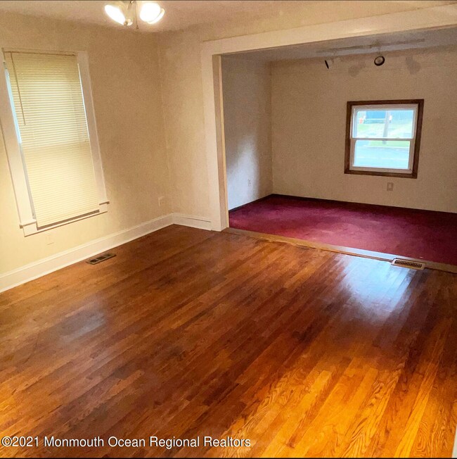 217 Washington Ave, Matawan, NJ 07747 - photo 3