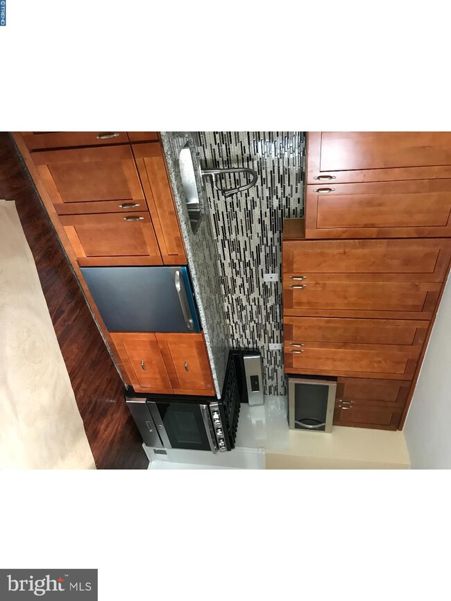 4446 Salmon St, Philadelphia, PA 19137 - photo 7