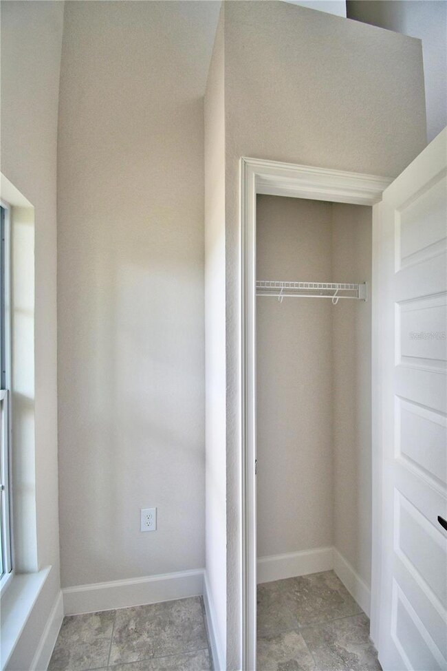 1425 Leamington Ln, Winter Haven, FL 33884 - photo 5