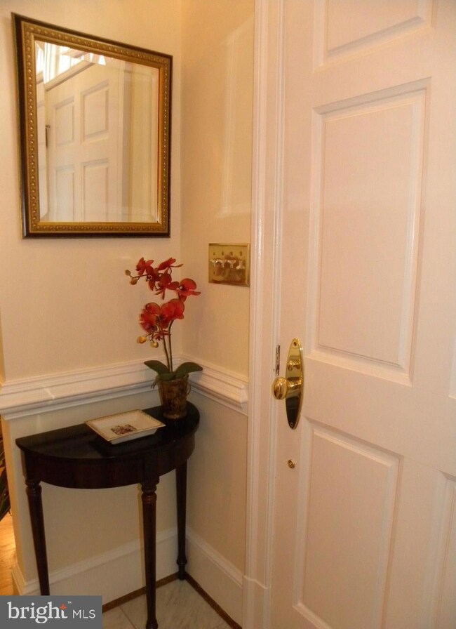 460 S Union St, Alexandria, VA 22314 - photo 2