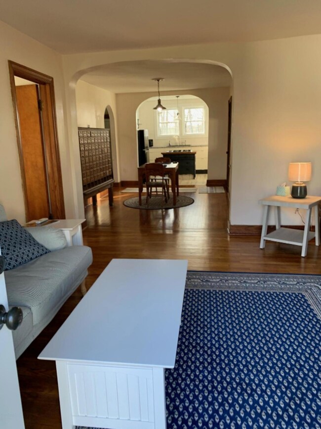 Livingroom to Kitchen View