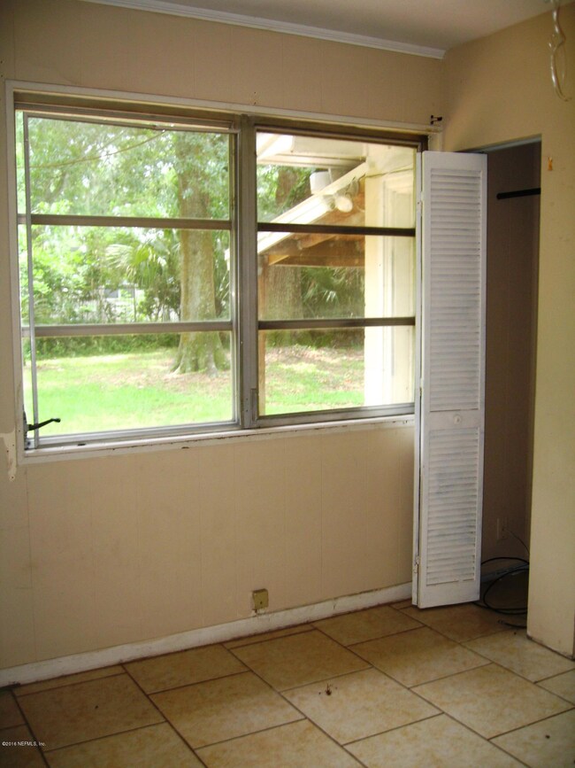 5133 Garette Dr E, Jacksonville, FL 32210 - photo 7