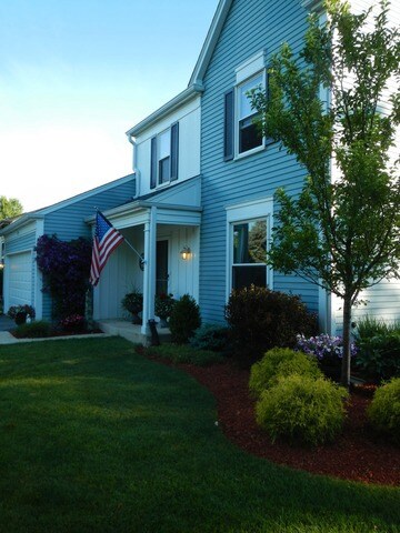 1219 Springdale Cir, Naperville, IL 60564 - photo 2