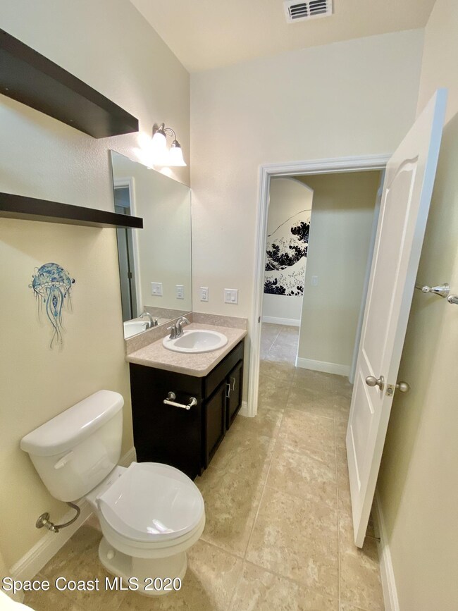 EACA6C4A-F980-4693-B5D9-041BA12A4193