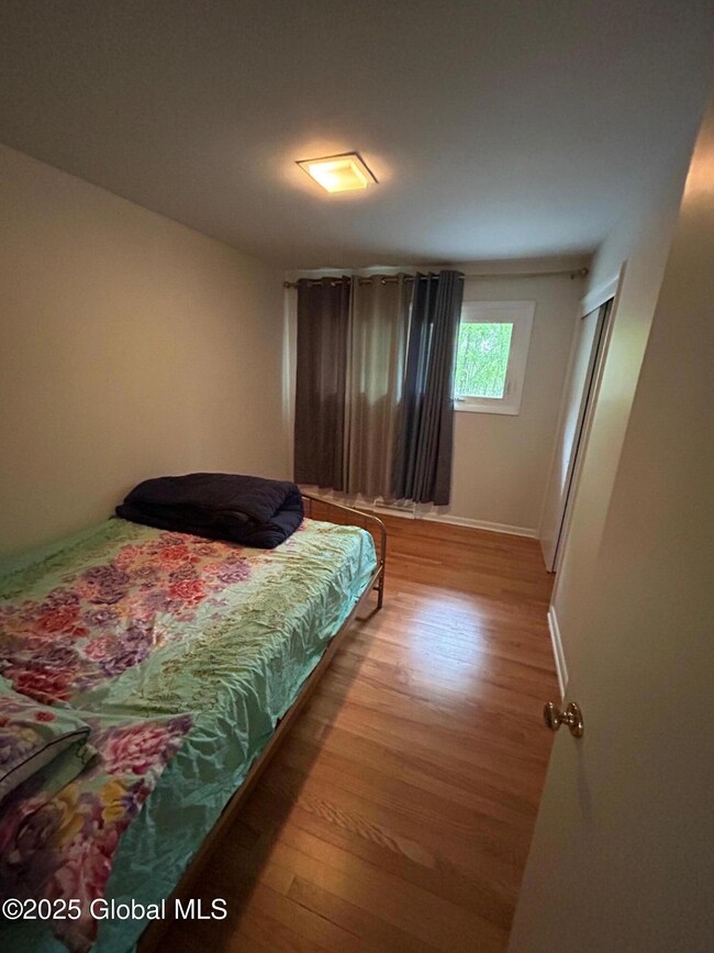 118 Kenosha St, Albany, NY 12209 - photo 5