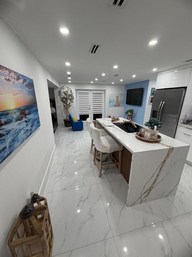 5168 E 8th Ln, Hialeah, FL 33013 - photo 3