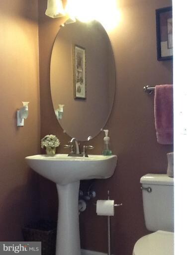 11032 Grassy Knoll Terrace, Germantown, MD 20876 - photo 7