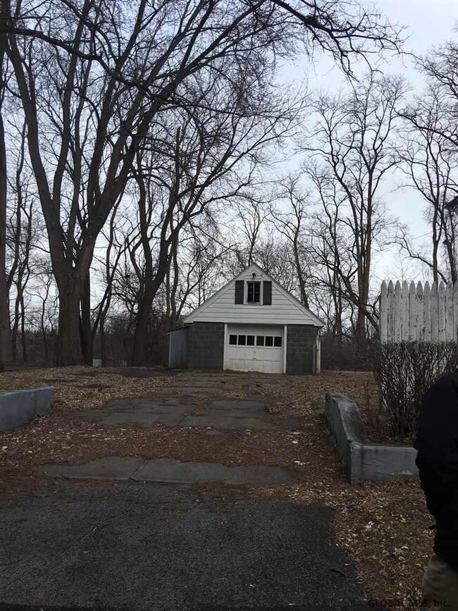 1235 Bradford St, Schenectady, NY 12306 - photo 2