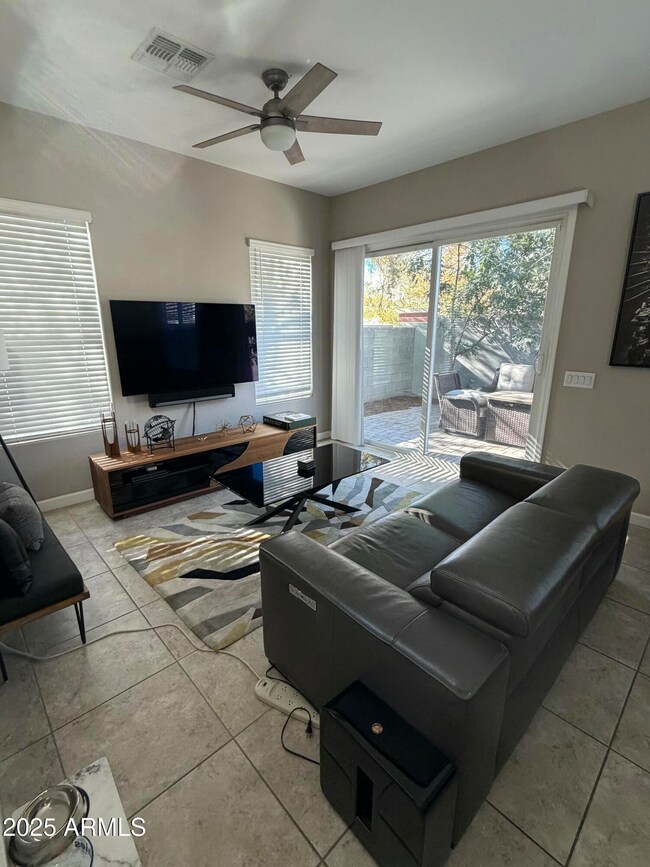 3020 N 37th Place, Phoenix, AZ 85008 - photo 6