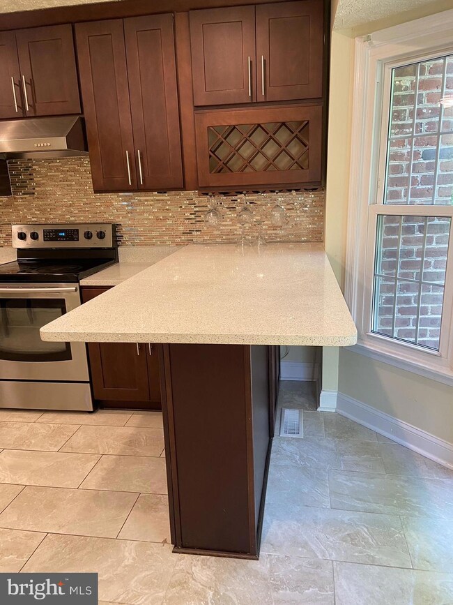 1164 Jeffrey Dr, Crofton, MD 21114 - photo 6