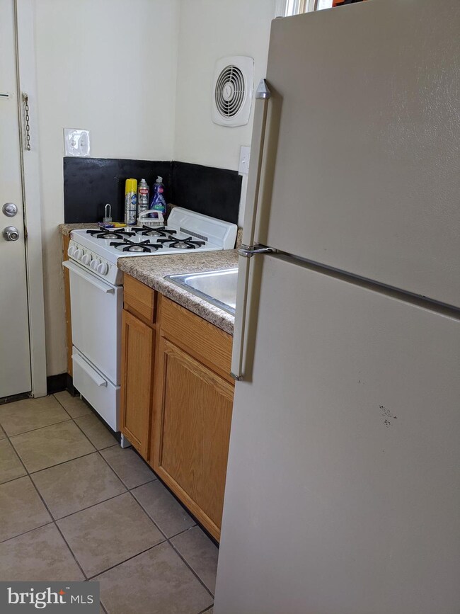 unlisted-address, Deptford, NJ 08096 - photo 2