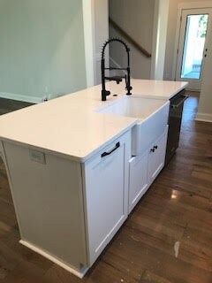 Island with Farm Sink