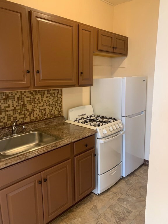 20 Coral Ave unit 12, Winthrop, MA 02152 - photo 2