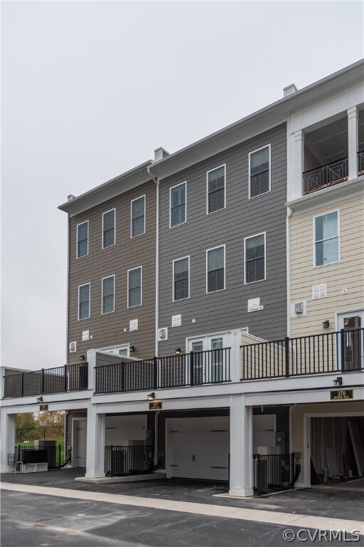 Photo of a similar home in the community. Optional