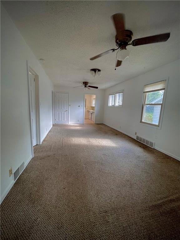 Living room & Dinning room