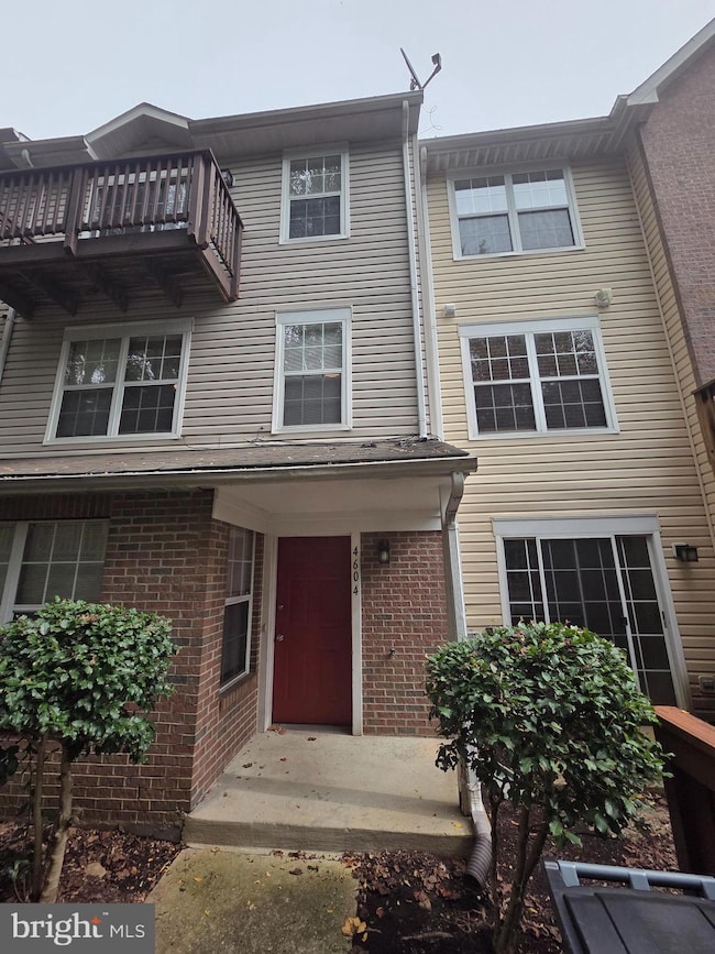 4604 Deepwood Ct, Bowie, MD 20720 - photo 2