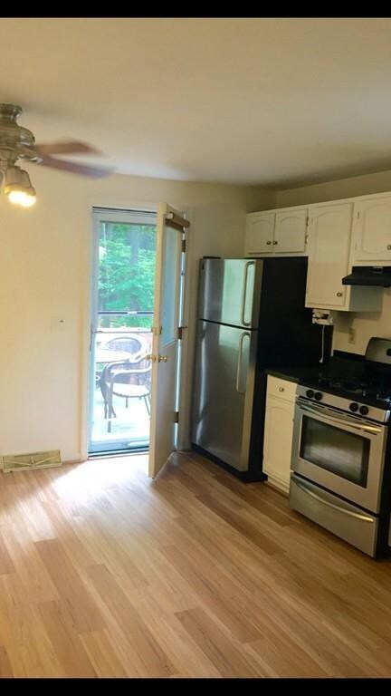 4 Carol Dr unit 4, Franklin, MA 02038 - photo 2