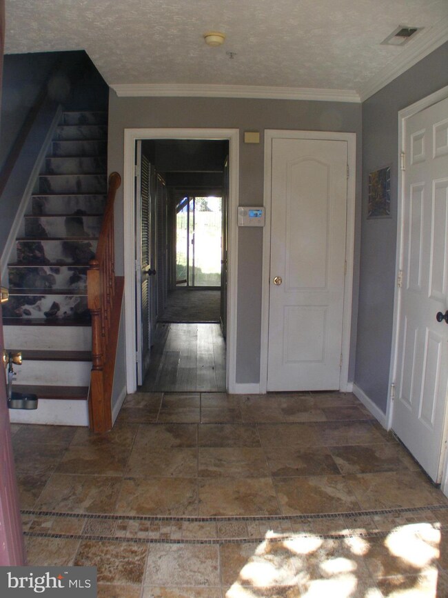 16338 Elkhorn Ln, Bowie, MD 20716 - photo 5