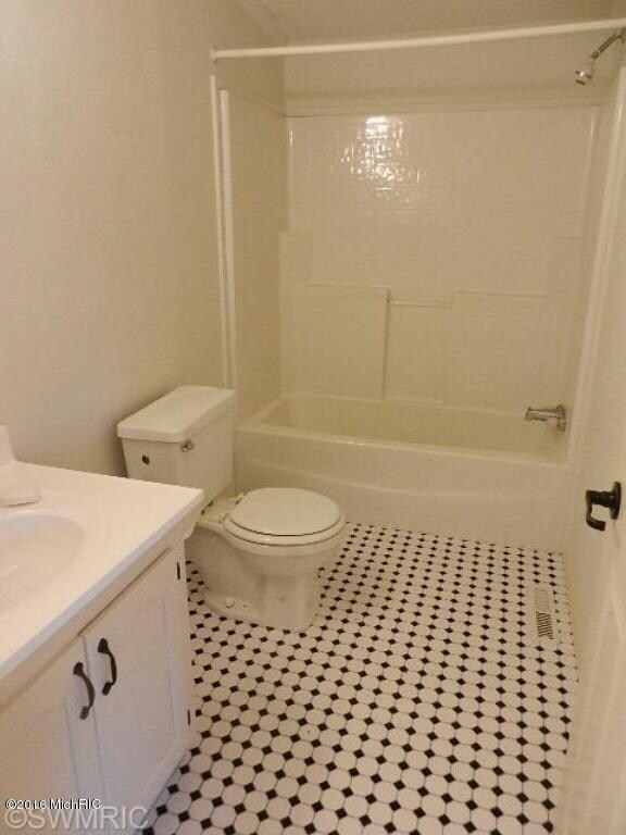 9806 N 650 E, New Carlisle, IN 46552 - photo 7