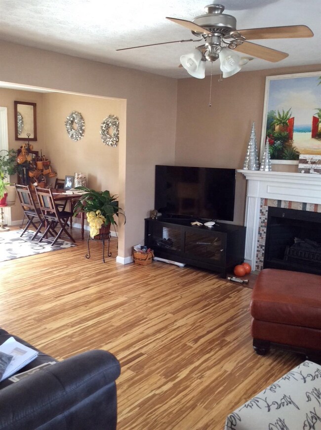 112 Murifield Ct, Frankfort, KY 40601 - photo 4