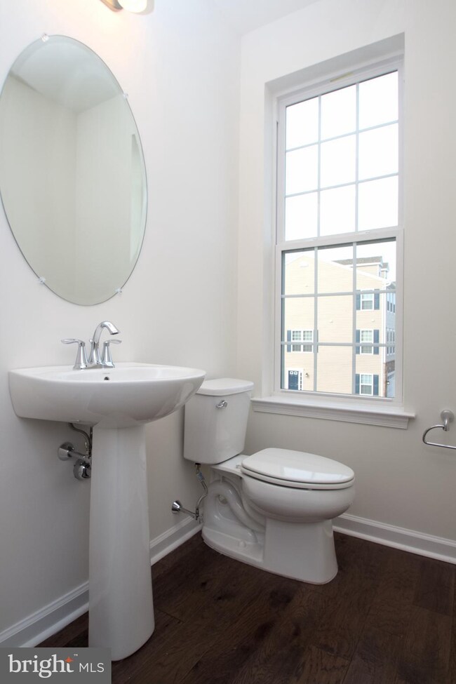 1041 Chapman Cir, Hatfield, PA 19440 - photo 6