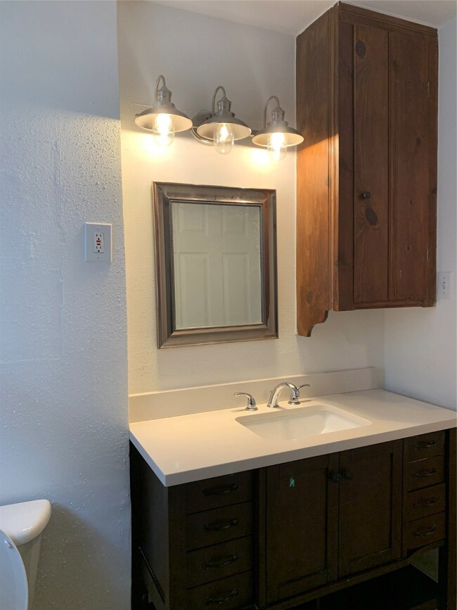 306 Bizerte St, Houston, TX 77022 - photo 6