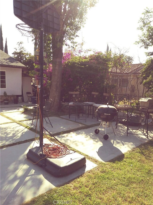 13207 Herrick Ave, Sylmar, CA 91342 - photo 4