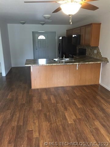 617 N Ridgeway St, Sapulpa, OK 74066 - photo 2