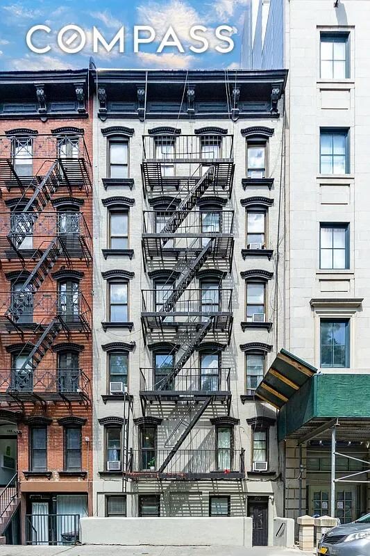 319 E 5th St unit 13, New York, NY 10003 - photo 7