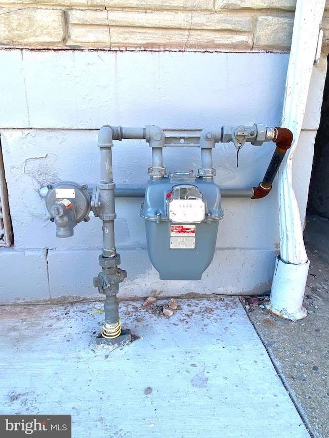 312 Carpenter St, Reading, PA 19602 - photo 4