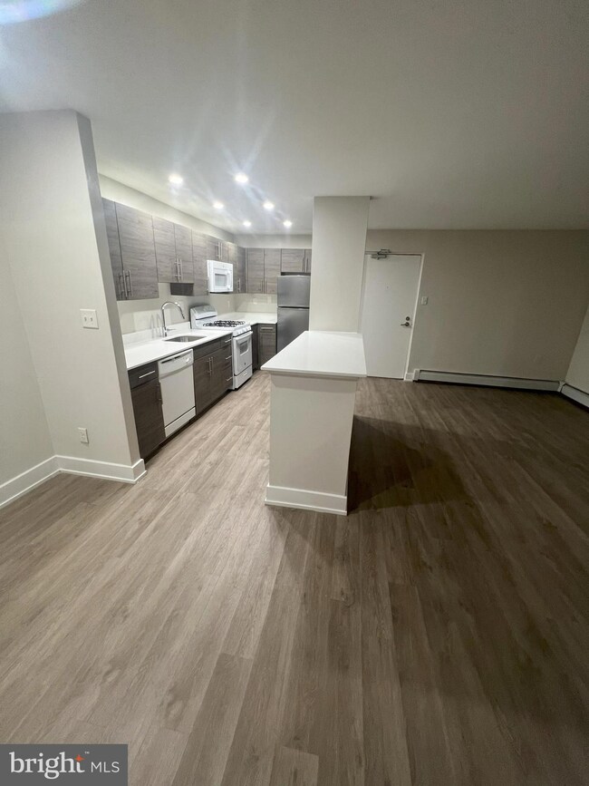 321 Thorn Ln unit 1, Newark, DE 19711 - photo 2