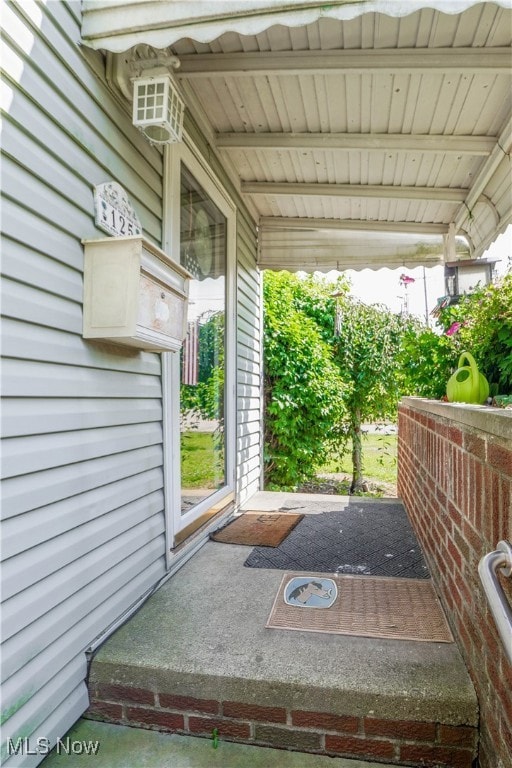 125 Fenton Ave, Mogadore, OH 44260 - photo 2