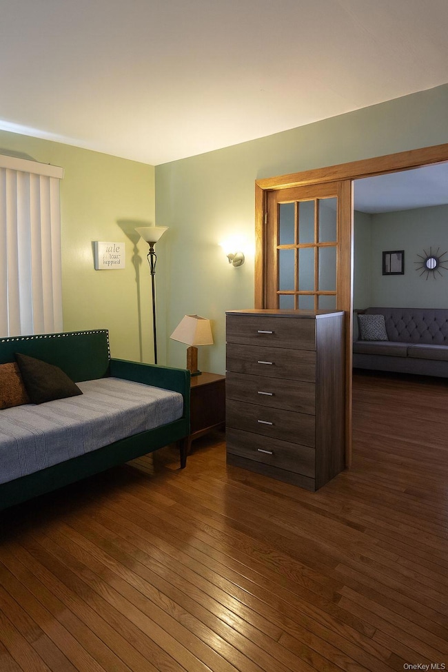 150-16 115th Dr, Jamaica, NY 11434 - photo 4