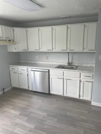 577 Lucia Dr, Pittsburgh, PA 15221 - photo 2